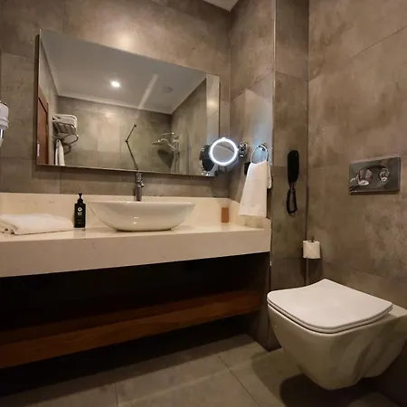Ramada By Wyndham Karacabey Отель 4*