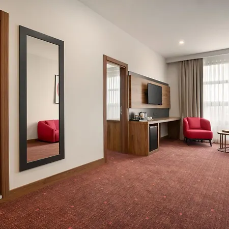 Hotell Ramada By Wyndham Karacabey 4*